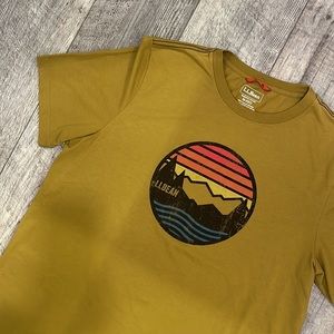 L.L. Bean Performance Graphic Tee- Size Medium